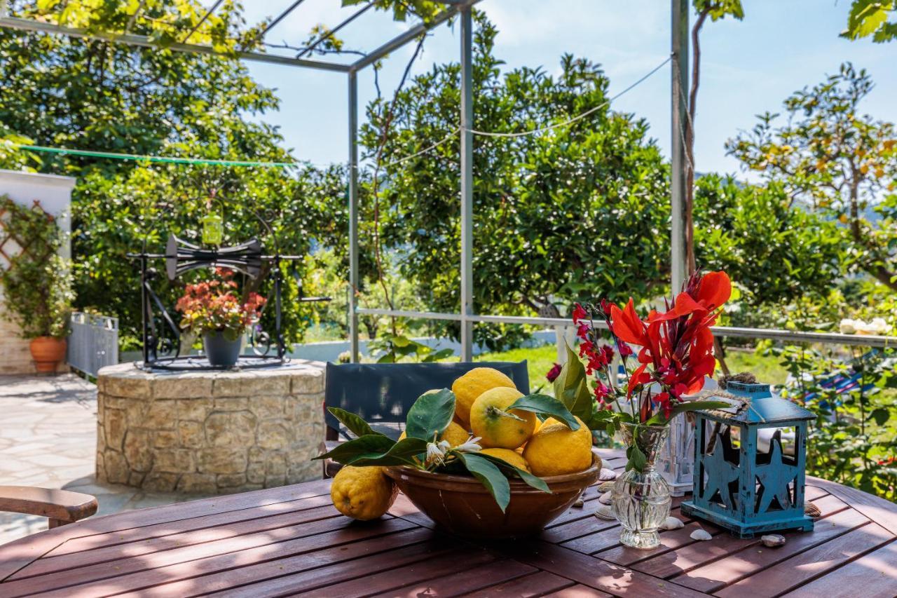 Karderina Cozy By The River Villa